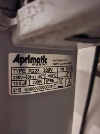 Puerta de garaje de hierro