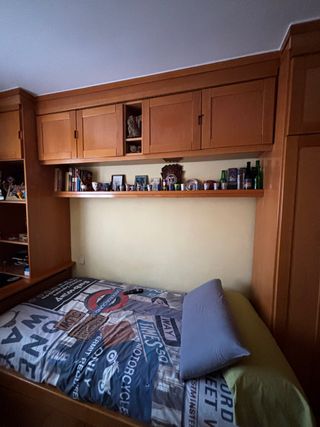 Muebles habitación juvenil madera.