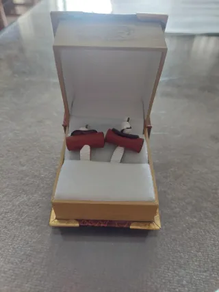 Gemelos/pasadores de cuero