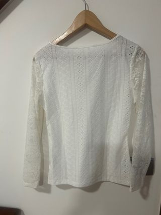 Blusa blanca encaje manga larga