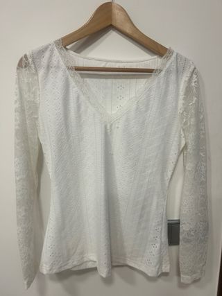 Blusa blanca encaje manga larga