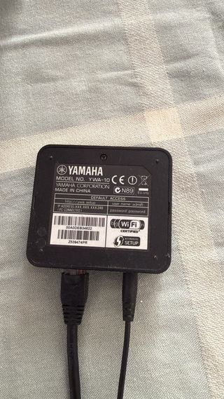 Sistema estéreo Yamaha casi nuevo