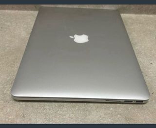 Apple MacBook Pro Retina Gris Espacial