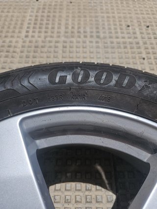 Rueda Es 215/55R17 H33R KX1R 4716