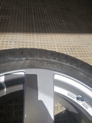 Rueda Es 215/55R17 H33R KX1R 4716
