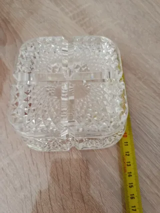 Caja de cristal antigua