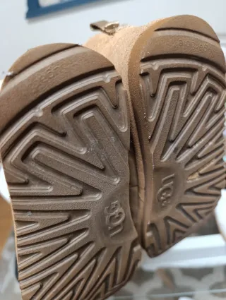 Botas UGG ante niño talla 33,5