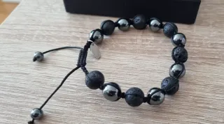 Pulsera Lotus Piedras Volcánicas y Hematita