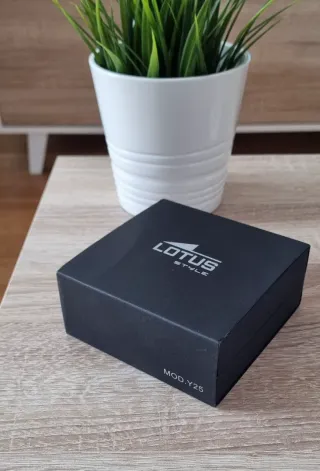 Pulsera Lotus Piedras Volcánicas y Hematita