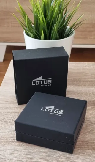 Pulsera Lotus Piedras Volcánicas y Hematita