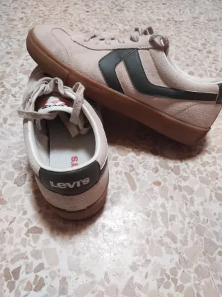 Zapatillas Levi's Beige y Verde