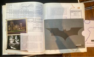 Libro Batman manual del Caballero Oscuro