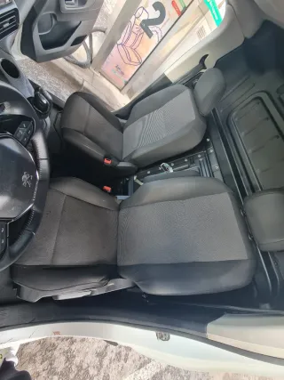 Peugeot Partner 2021