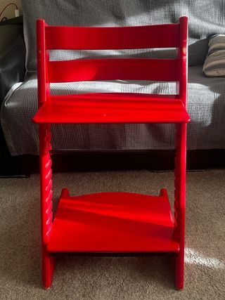 Trona Stokke Roja en muy buen estado