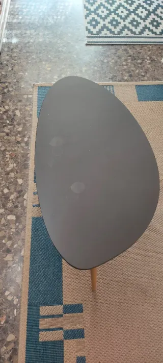 Mesa centro ovalada con forro decorativo