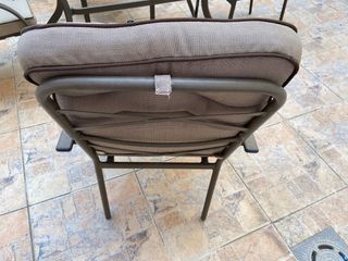 Mesa y 4 sillas de terraza cristal y metal