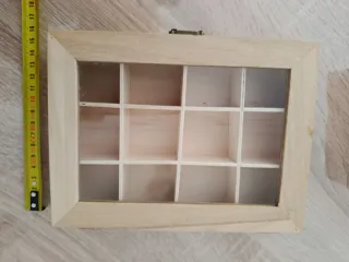 Joyero de madera con compartimentos