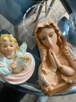 Lote figuras antiguas: Virgen María y ángel