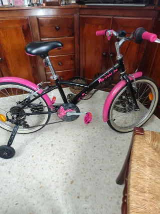 Bicicleta infantil Btwin rosa