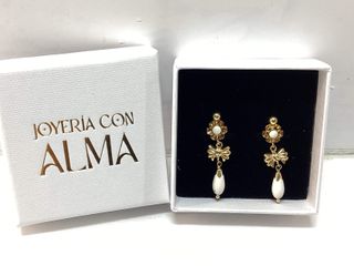 pendientes oro 18k con piedra con cuarzo