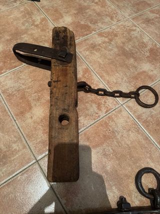 Yugo antiguo para decoración