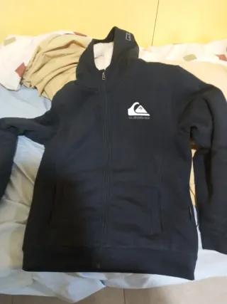 Sudadera Quiksilver Negra con Forro Polar