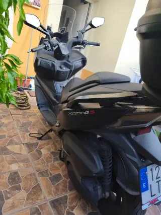 Kymco 400 Xciting Maxi Scooter Automática