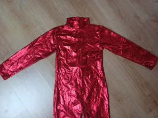 Mono rojo metalizado disfraz
