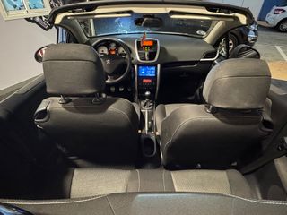 Peugeot 207 CC 1.6 HDi 16v Sport