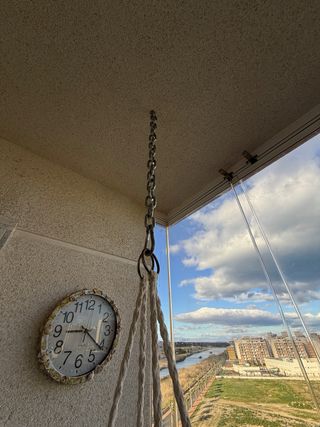 Silla colgante de macramé con cadena metalica