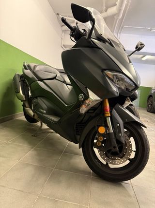 Yamaha TMAX-530 SX ABS 2018 Negra