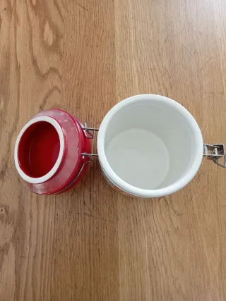 Barattolo in ceramica con decoro