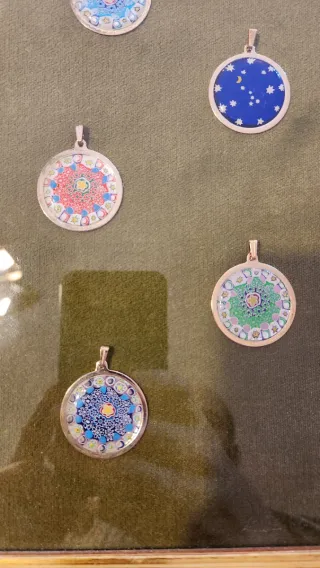 Cornici con medaglie in antica murrina