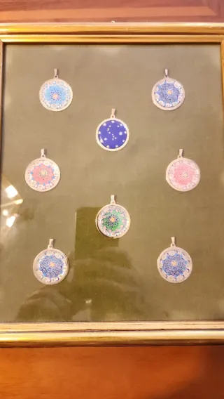 Cornici con medaglie in antica murrina