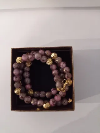 Collana perle vetro e pietra lavica