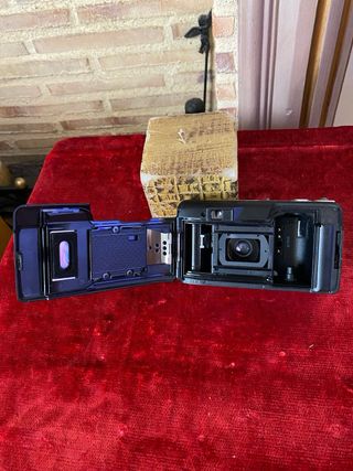 Olympus Superzoom 70G Cámara Analógica