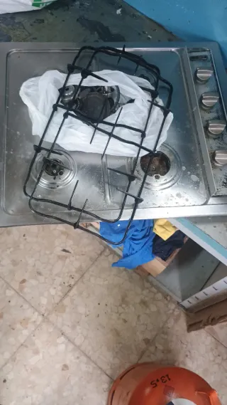 Calentador de gas butano + placa cocina