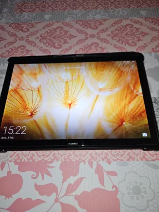 Tablet Huawei Negra con Funda Azul