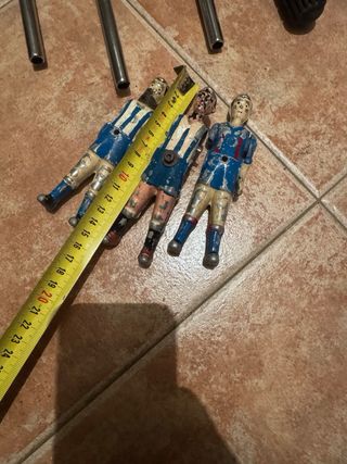 Muñecos futbolín antiguos