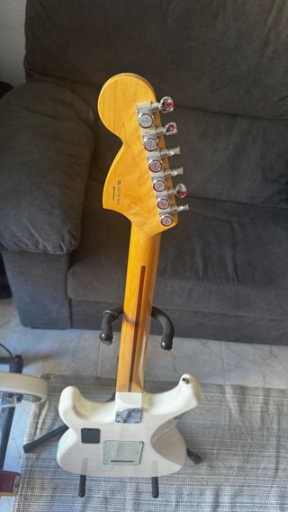 Guitarra Fender Stratocaster Blanca
