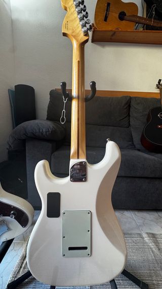 Guitarra Fender Stratocaster Blanca