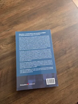 Educación y comunicación en una sociedad postdi...