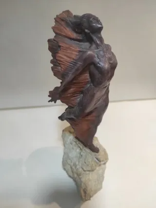 Escultura Josep Bofill numerada resina piedra