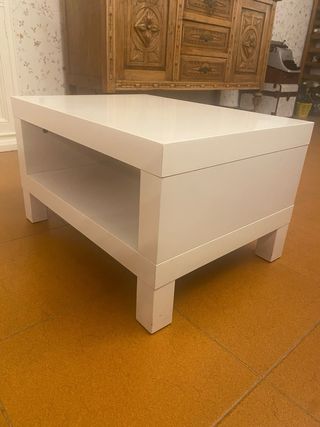 Mesa auxiliar blanca