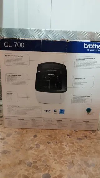 Impresora de etiquetas Brother GL-700