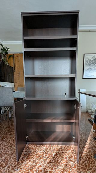 Conjunto despacho: escritorio y estanterías