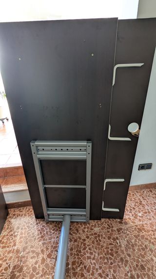 Conjunto despacho: escritorio y estanterías