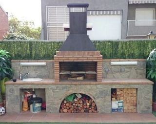 Barbacoas, stufe a legna e pellet, installazione e pulizia