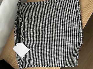 Top Bershka rayas blanco y negro Talla S