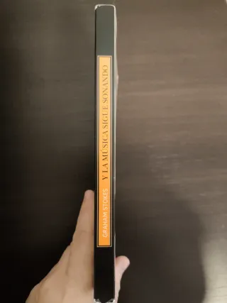 Y la música sigue sonando